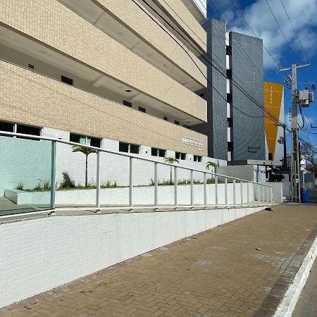 Bela Hospedagem - Flat Pe Na Areia No Bessa Com Vista Incrivel Do Mar Joao Pessoa Luaran gambar
